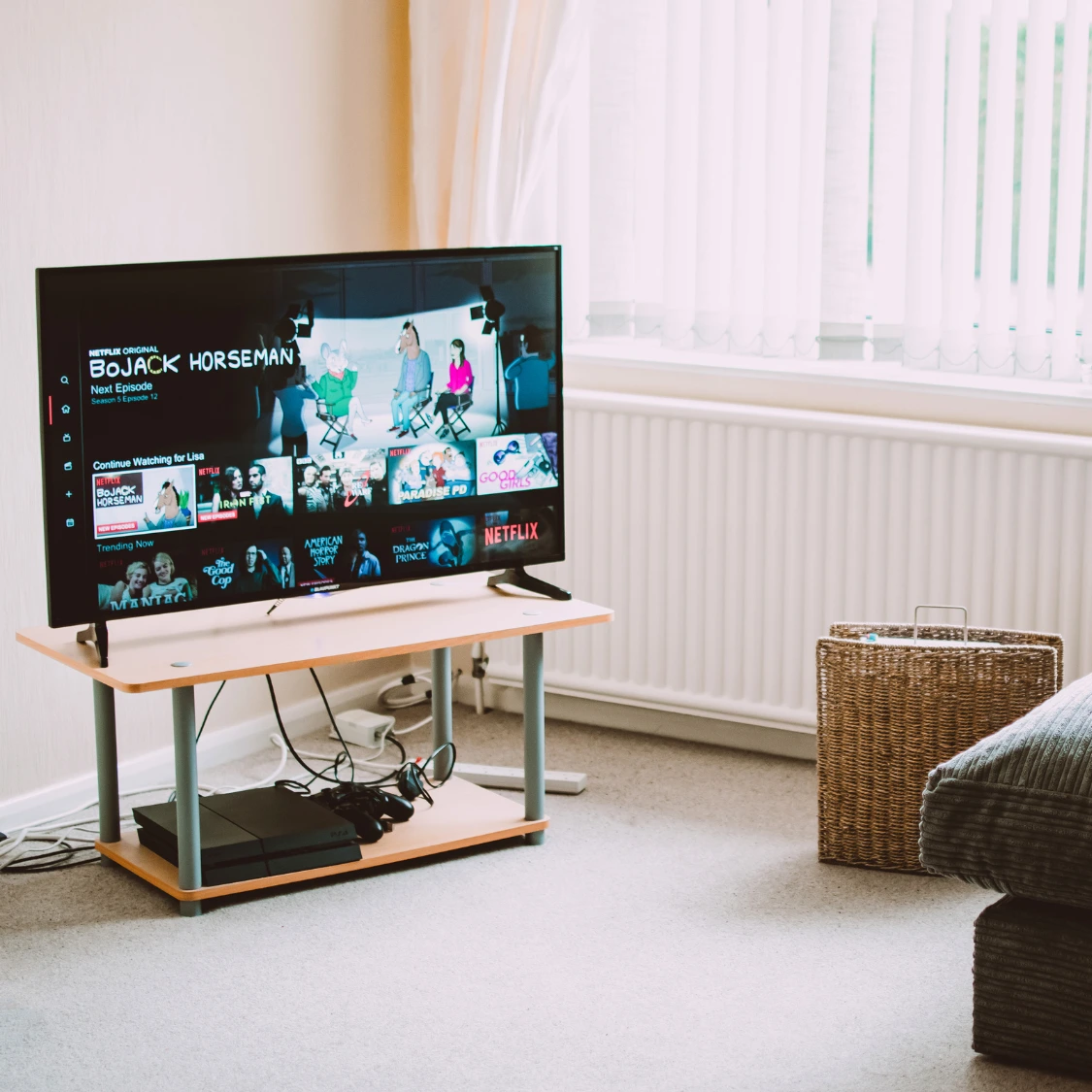 Television mockup showing Spect Internet live TV streaming
